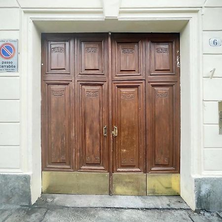 Porta Palazzo 15 Min - Suite Con Netflix & Wi-Fi Turin Bagian luar foto